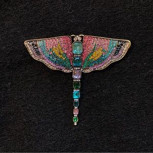 Dragonfly brooch